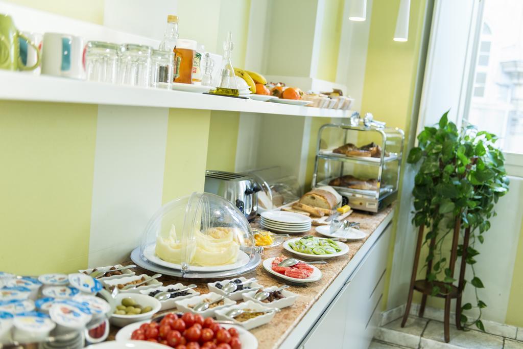 Relais Maddalena Hotel Rome Exterior photo