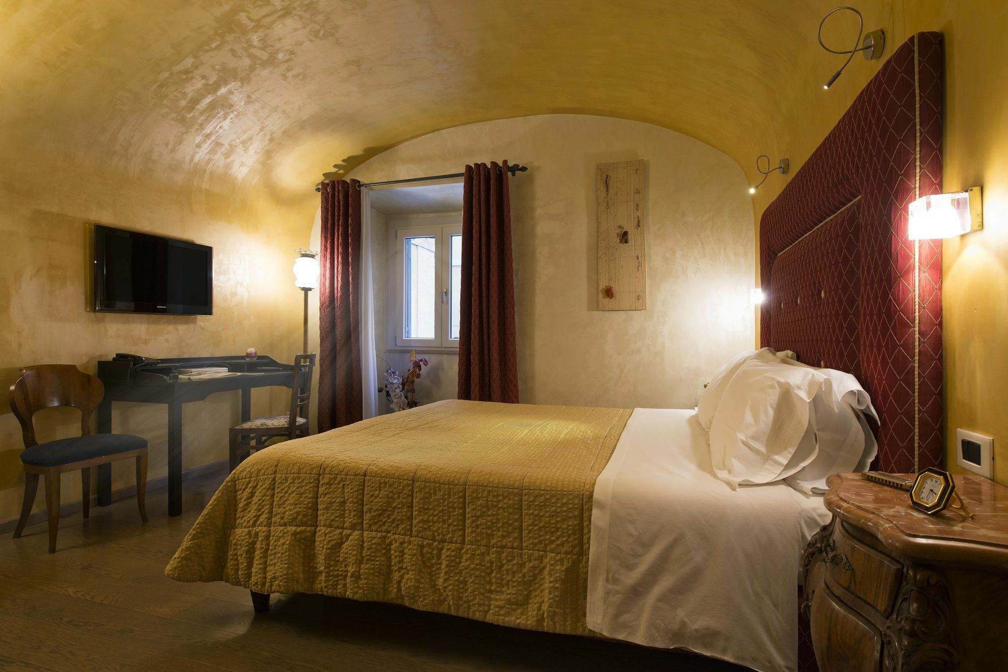 Relais Maddalena Hotel Rome Exterior photo