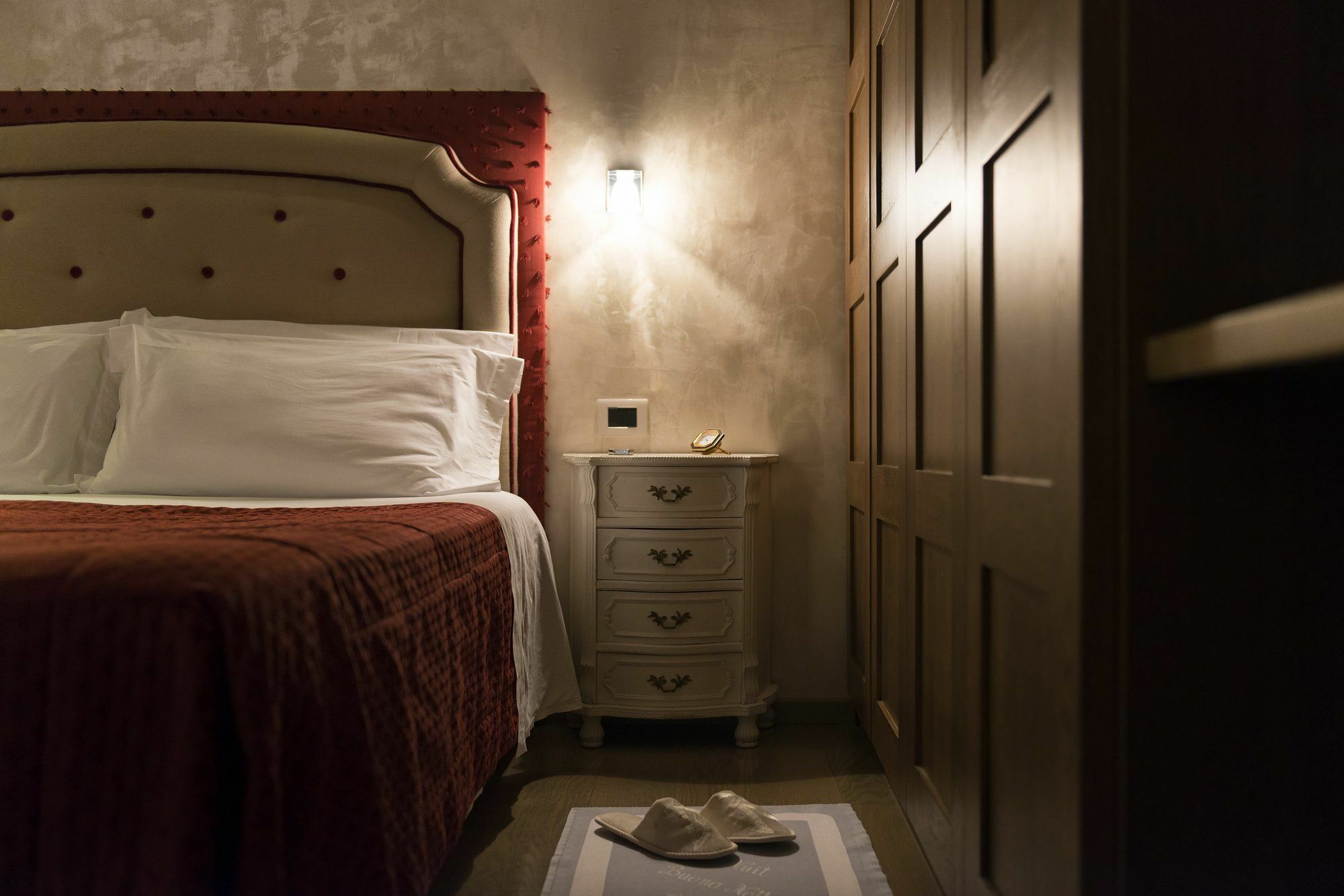 Relais Maddalena Hotel Rome Exterior photo