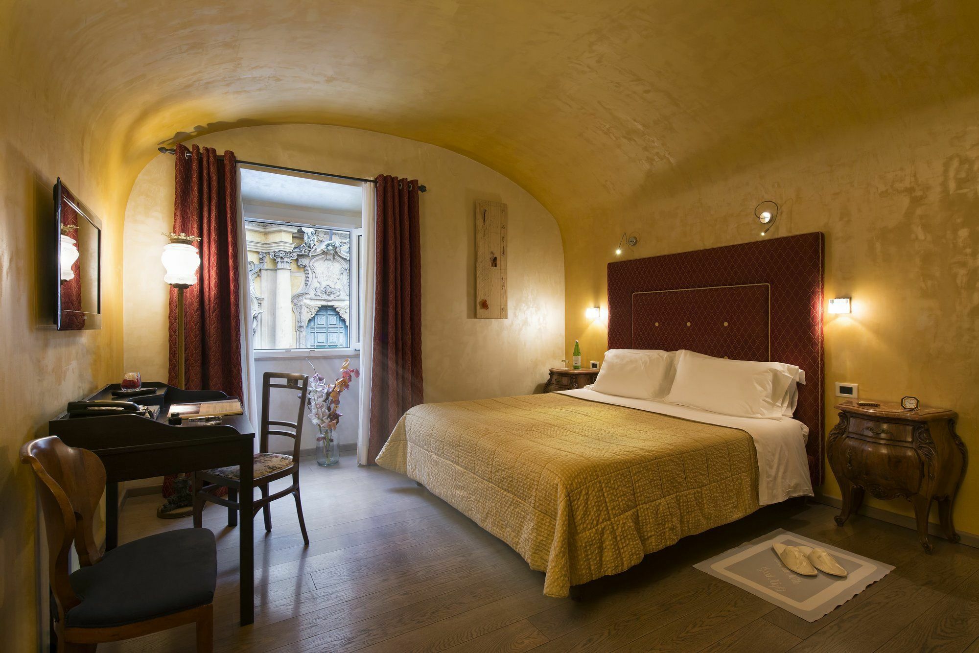 Relais Maddalena Hotel Rome Exterior photo